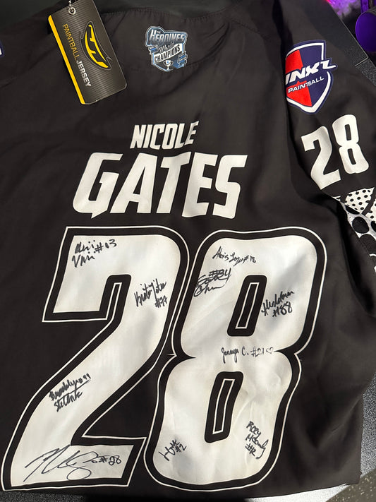 Nicole Gates #28 - Heroines Championship RETIRED | SIGNED 2022 Collection